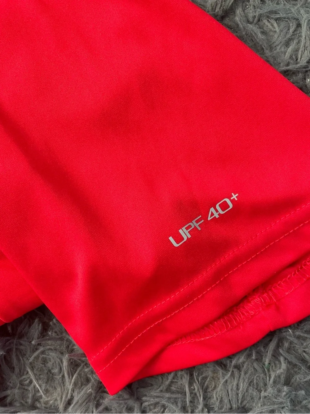 Men Size Medium Nike Dri-Fit Men's Short-Sleeve Hydroguard Workout T-Shirt Red